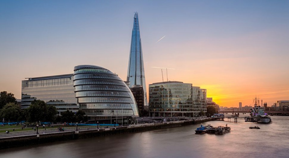 london-city-small.jpg london-city-small.jpg